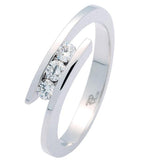 Alliance en or blanc 18 carats 3 diamants de 0.07 carat Couleur F Pureté SI 1-Alliances diamants-Marque:Référence: D1.14-OBMétal: Or blancTitre: 18 caratsPoids du métal: 3,50 GrType de pierre: Diamant(s)Poids: 0,07 CtForme - taille: Taille brillantCouleur: FPureté: SI1Comment choisir sa taille de doigt:cliquer pour découvrir notre guide des tailles imprimable-DIAM'S- -DIAM'S NC