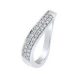 Alliance en or blanc sertie de diamants.-Alliances diamants-Marque:Référence: 1.367-OBMétal: Or blancTitre: 18 caratsPoids du métal: 3,00 GrType de pierre: Diamant(s)Poids: 0,26 CtForme - taille: Taille brillantCouleur: FPureté: SI1Comment choisir sa taille de doigt:cliquer pour découvrir notre guide des tailles imprimable-DIAM'S- -DIAM'S NC