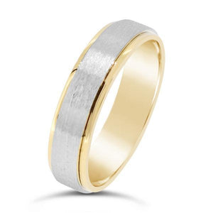 Alliance en or jaune et argent-Alliance or et argent-Marque:Référence: D1.79-OJ-AM tal: Or jaune et argentTitre: 18 caratsPoids du m tal: 4,20 GrPuret : Type de pierre (2): Poids (2): Forme - taille (2): Couleur (2): Puret (2): Comment choisir sa taille de doigt:cliquer pour découvrir notre guide des tailles imprimable-DIAM'S- -DIAM'S NC