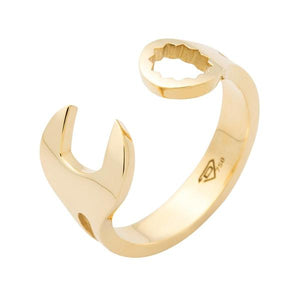 Bague clé en or jaune 18 cts.-Bagues or et argent-Marque:Référence: D9.83Métal: Or jauneTitre: 18 caratsPoids du métal: 5,60 GrComment choisir sa taille de doigt:cliquer pour découvrir notre guide des tailles imprimable-DIAM'S- -DIAM'S NC