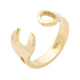 Bague clé en or jaune 18 cts.-Bagues or et argent-Marque:Référence: D9.83Métal: Or jauneTitre: 18 caratsPoids du métal: 5,60 GrComment choisir sa taille de doigt:cliquer pour découvrir notre guide des tailles imprimable-DIAM'S- -DIAM'S NC