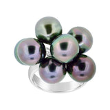 Bague en argent 925. 7 perles de tahiti 8/9.5mm cerclées-Bagues perle-Marque:Référence: KRIS/A/230Métal: ArgentTitre: 925Poids du métal: 2,00 GrComment choisir sa taille de doigt:cliquer pour découvrir notre guide des tailles imprimable-DIAM'S- -DIAM'S NC