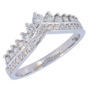 Bague en or blanc sertie de diamants.-Bagues diamants-Marque:Référence: D9.155-OBMétal: Or blancTitre: 18 caratsPoids du métal: 3,30 GrType de pierre: Diamant(s)Poids: 0,54 CtForme - taille: Taille brillantCouleur: FPureté: SI1Comment choisir sa taille de doigt:cliquer pour découvrir notre guide des tailles imprimable-DIAM'S- -DIAM'S NC
