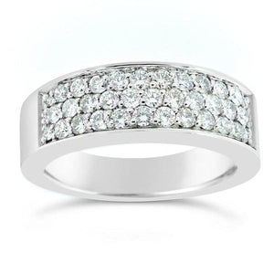 Bague en or blanc sertie de diamants.-Bagues diamants-Marque:Référence: D2.13-OBMétal: Or blancTitre: 18 caratsPoids du métal: 6,70 GrType de pierre: Diamant(s)Poids: 0,66 CtForme - taille: Taille brillantCouleur: FPureté: SI1Comment choisir sa taille de doigt:cliquer pour découvrir notre guide des tailles imprimable-DIAM'S- -DIAM'S NC