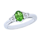 Bague en or blanc sertie d'une tsavorite et de diamants.-Bagues pierres précieuses-Marque:0Référence: D9.116-OB-TSMétal: Or blancTitre: 18 caratsPoids du métal: 3,50 GrType de pierre: TsavoritePoids: 0,54 CtForme - taille: Taille ovaleCouleur: VertType de pierre (2): Diamant(s)Poids (2): 0,03 CtForme - taille (2): Taille brillantCouleur (2): FPureté (2): SI1Comment choisir sa taille de doigt:cliquer pour découvrir notre guide des tailles imprimable-DIAM'S- -DIAM'S NC