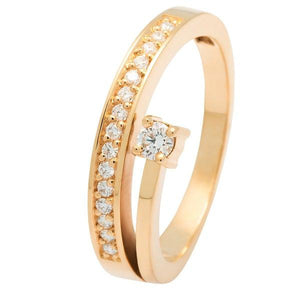 Bague en or jaune sertie de diamants.-Bagues diamants-Marque:Référence: D9.24Métal: Or jauneTitre: 18 caratsPoids du métal: 3,00 GrType de pierre: Diamant(s)Poids: 0,10 CtForme - taille: Taille brillantCouleur: FPureté: SI1Type de pierre (2): Diamant(s)Poids (2): 0,15 CtForme - taille (2): Taille brillantCouleur (2): FPureté (2): SI1Comment choisir sa taille de doigt:cliquer pour découvrir notre guide des tailles imprimable-DIAM'S- -DIAM'S NC