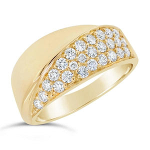 Bague en or jaune sertie de diamants.-Bagues diamants-Marque:Référence: 2.883Métal: Titre: 18 caratsPoids du métal: 7,40 GrType de pierre: Diamant(s)Poids: 0,50 CtForme - taille: Taille brillantCouleur: FPureté: SI1Comment choisir sa taille de doigt:cliquer pour découvrir notre guide des tailles imprimable-DIAM'S- -DIAM'S NC