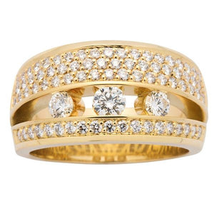 Bague en or jaune sertie de diamants.-Bagues diamants-Marque:Référence: D2.38Métal: Or jauneTitre: 18 caratsPoids du métal: 11,30 GrType de pierre: Diamant(s)Poids: 0,15 CtForme - taille: Taille brillantCouleur: FPureté: SI1Type de pierre (2): Diamant(s)Poids (2): 0,20 CtForme - taille (2): Taille brillantCouleur (2): FPureté (2): SI1Comment choisir sa taille de doigt:cliquer pour découvrir notre guide des tailles imprimable-DIAM'S- -DIAM'S NC