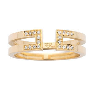 Bague en or jaune sertie de diamants.-Bagues diamants-Marque:Référence: D9.78Métal: Or jauneTitre: 18 caratsPoids du métal: 3,70 GrType de pierre: Diamant(s)Poids: 0,06 CtForme - taille: Taille brillantCouleur: FPureté: SI1Comment choisir sa taille de doigt:cliquer pour découvrir notre guide des tailles imprimable-DIAM'S- -DIAM'S NC