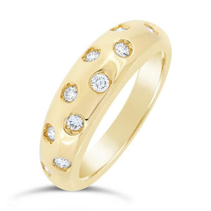 Bague en or jaune sertie de diamants.-Bagues diamants-Marque:Référence: 2.892Métal: Or jauneTitre: 18 caratsPoids du métal: 5,90 GrType de pierre: Diamant(s)Poids: 0,22 CtForme - taille: Taille brillantCouleur: GPureté: VS1Comment choisir sa taille de doigt:cliquer pour découvrir notre guide des tailles imprimable-DIAM'S- -DIAM'S NC