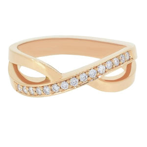 Bague en or rose sertie de diamants.-Bagues diamants-Marque:Référence: D9.66-ROMétal: Or roseTitre: 18 caratsPoids du métal: 4,60 GrType de pierre: Diamant(s)Poids: 0,15 CtForme - taille: Taille brillantCouleur: FPureté: SI1Comment choisir sa taille de doigt:cliquer pour découvrir notre guide des tailles imprimable-DIAM'S- -DIAM'S NC