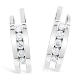 Boucles d'oreilles en or blanc 18 carats 10 diamants de 0,02 carat couleur F pureté SI1-Boucles d'oreilles diamants-Marque:Référence: D6.30-OBMétal: Or blancTitre: 18 caratsPoids du métal: 2,00 GrPoids: 0,20 Ct-DIAM'S- -DIAM'S NC