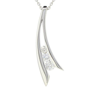 Pendentif en or blanc 18 carats, diamants : 0,21 carat couleur F pureté SI1.-Pendentifs & Colliers diamants-Marque:Référence: D3.45-OBMétal: Or blancTitre: 18 caratsPoids du métal: 1,80 GrType de pierre (2): Poids (2): 0,07 CtForme - taille (2): Couleur (2): Pureté (2):-DIAM'S- -DIAM'S NC