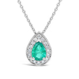 Pendentif en or blanc serti d'une émeraude et de diamants.-Pendentifs & Colliers pierres précieuses-Marque:Référence: D3.138-OB-EMMétal: Or blancTitre: 18 caratsPoids du métal: 1,10 GrType de pierre: Emeraude de synthèsePoids: 0,85 CtForme - taille: Taille poireCouleur: VertType de pierre (2): Diamant(s)Poids (2): 0,16 CtForme - taille (2): Taille brillantCouleur (2): FPureté (2): SI1-DIAM'S- -DIAM'S NC