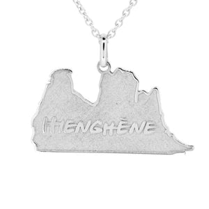 Pendentif poule de Hienghène en argent.-Pendentifs carte du caillou et des iles-Marque:Référence: L5.13/AMétal: ArgentTitre: 925Poids du métal: 1,10 Gr-DIAM'S- -DIAM'S NC