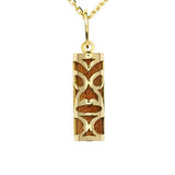 Pendentif tiki chambranle en or jaune. corail rouge du lagon-Pendentifs Tiki-Marque:Référence: L5.99/CRMétal: Or jauneTitre: 18 caratsPoids du métal: 0,83 Gr-DIAM'S- -DIAM'S NC