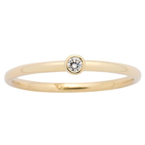 Solitaire en or jaune serti d'un diamant.-Solitaires-Marque:Référence: D0.139Métal: Or jauneTitre: 18 caratsPoids du métal: 1,00 GrType de pierre: Diamant(s)Poids: 0,04 CtForme - taille: Taille brillantCouleur: FPureté: SI1Comment choisir sa taille de doigt:cliquer pour découvrir notre guide des tailles imprimable-DIAM'S- -DIAM'S NC