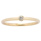 Solitaire en or jaune serti d'un diamant.-Solitaires-Marque:Référence: D0.139Métal: Or jauneTitre: 18 caratsPoids du métal: 1,00 GrType de pierre: Diamant(s)Poids: 0,04 CtForme - taille: Taille brillantCouleur: FPureté: SI1Comment choisir sa taille de doigt:cliquer pour découvrir notre guide des tailles imprimable-DIAM'S- -DIAM'S NC