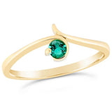 Solitaire en or jaune serti d'une émeraude de laboratoire-Bagues pierres précieuses-Marque: Référence: D0.163-E-LABMétal: Or jauneTitre: 18 caratsPoids du métal: 1,90 GrType de pierre: Emeraude de laboratoirePoids: 0,10 CtForme - taille: Taille brillantCouleur: Vert Comment choisir sa taille de doigt:cliquer pour découvrir notre guide des tailles imprimable-DIAM'S- -DIAM'S NC