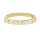 Alliance en or jaune 18 sertie de diamants.-Alliances diamants-Marque:Référence: D1.42Métal: Or jauneTitre: 18 caratsPoids du métal: 3,50 GrType de pierre: Diamant(s)Poids: 0,49 CtForme - taille: Taille brillantCouleur: FPureté: SI1Comment choisir sa taille de doigt:cliquer pour découvrir notre guide des tailles imprimable-DIAM'S- -DIAM'S NC