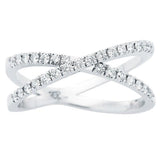Bague en or blanc sertie de diamants.-Bagues diamants-Marque:Référence: D9.95-OBMétal: Or blancTitre: 18 caratsPoids du métal: 3,00 GrType de pierre: Diamant(s)Poids: 0,31 CtForme - taille: Taille brillantCouleur: FPureté: SI1Comment choisir sa taille de doigt:cliquer pour découvrir notre guide des tailles imprimable-DIAM'S- -DIAM'S NC
