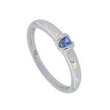 Bague en or blanc sertie d'un saphir.-Bagues pierres précieuses-Marque:Référence: D0.218-OB-SAMétal: Or blancTitre: 18 caratsPoids du métal: 1,90 GrType de pierre: Saphir(s)Poids: 0,06 CtForme - taille: Taille brillantCouleur: BleuComment choisir sa taille de doigt:cliquer pour découvrir notre guide des tailles imprimable-DIAM'S- -DIAM'S NC