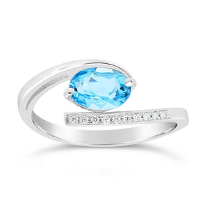 Bague en or blanc sertie d'une topaze et diamants.-Bagues pierres précieuses-Marque:Référence: D9.133-OB-TOMétal: Or blancTitre: 18 caratsPoids du métal: 3,40 GrType de pierre: TopazePoids: 0,75 CtForme - taille: Taille ovaleCouleur: BleuType de pierre (2): Diamant(s)Poids (2): 0,03 CtForme - taille (2): Taille brillantCouleur (2): FPureté (2): SI1Comment choisir sa taille de doigt:cliquer pour découvrir notre guide des tailles imprimable-DIAM'S- -DIAM'S NC