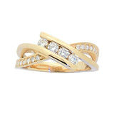 Bague en or jaune sertie de diamants.-Bagues diamants-Marque:Référence: D9.31Métal: Or jauneTitre: 18 caratsPoids du métal: 5,00 GrType de pierre: Diamant(s)Poids: 0,42 CtForme - taille: Taille brillantCouleur: FPureté: SI1Comment choisir sa taille de doigt:cliquer pour découvrir notre guide des tailles imprimable-DIAM'S- -DIAM'S NC