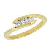Bague en or jaune sertie de diamants.-Bagues diamants-Marque:Référence: D9.56Métal: Or jauneTitre: 18 caratsPoids du métal: 3,20 GrType de pierre: Diamant(s)Poids: 0,10 CtForme - taille: Taille brillantCouleur: FPureté: SI1Comment choisir sa taille de doigt:cliquer pour découvrir notre guide des tailles imprimable-DIAM'S- -DIAM'S NC