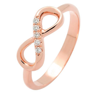 Bague infinity en or rose sertie de diamants.-Bagues diamants-Marque:Référence: D9.50-ROMétal: Or roseTitre: 18 caratsPoids du métal: 2,10 GrType de pierre: Diamant(s)Poids: 0,05 CtForme - taille: Taille brillantCouleur: FPureté: SI1Comment choisir sa taille de doigt:cliquer pour découvrir notre guide des tailles imprimable-DIAM'S- -DIAM'S NC