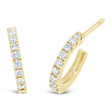 Boucles d'oreilles en or jaune serties de diamants.-Boucles d'oreilles diamants-Marque:Référence: D6.77Métal: Or jauneTitre: 18 caratsPoids du métal: 1,60 GrType de pierre: Diamant(s)Poids: 0,18 CtForme - taille: Taille brillantCouleur: FPureté: SI1-DIAM'S- -DIAM'S NC