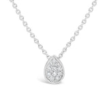 Pendentif goutte en or blanc serti de diamants.-Pendentifs & Colliers diamants-Marque:Référence: D3.144-OBMétal: Or blancTitre: 18 caratsPoids du métal: 0,40 GrType de pierre: Diamant(s)Poids: 0,09 CtForme - taille: Taille brillantCouleur: FPureté: SI1Type de pierre (2): Diamant(s)Poids (2): 0,08 CtForme - taille (2): Taille brillantCouleur (2): FPureté (2): SI1-DIAM'S- -DIAM'S NC